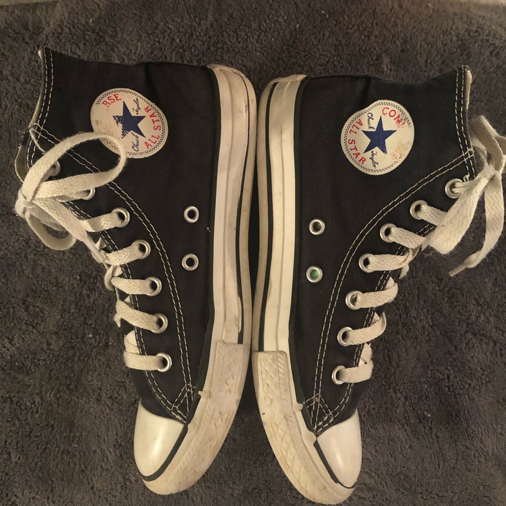 Vintage CONVERSE ALL STAR black high tops.
